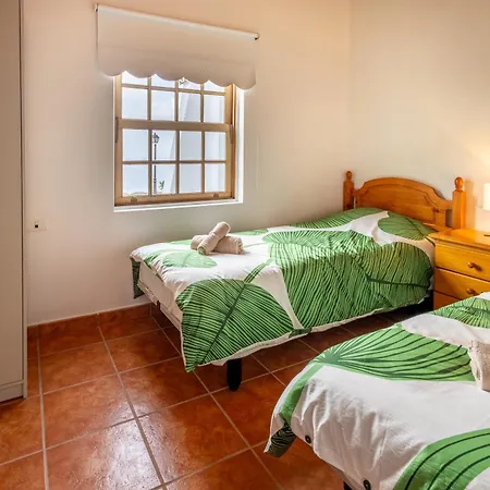 Holiday home Casa De Establos - Camacho *